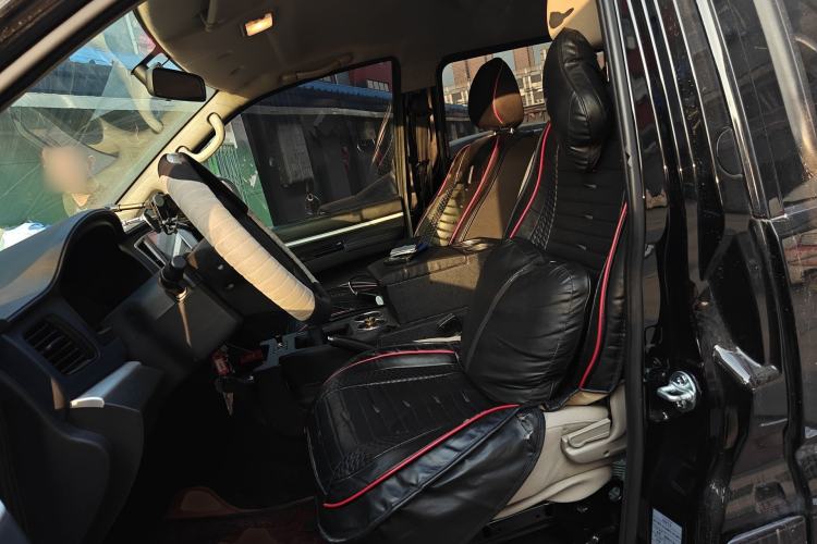 Used FORTHING Lingzhi 2023 M5L 1.6L Base Model 5 Seats Left Front Seat