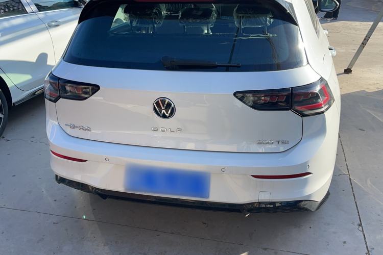 Used Volkswagen Golf 2025 300TSI R-Line
