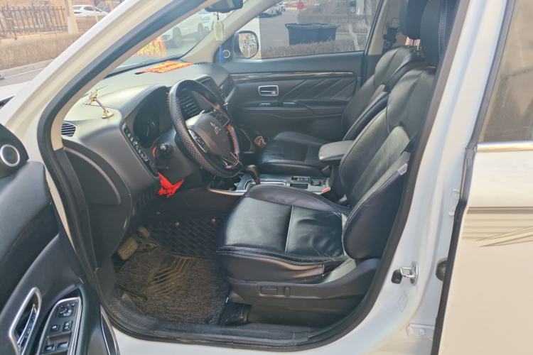 Used Mitsubishi Outlander 2018 2.0L Two-Wheel Drive Glory Edition 5 Seats