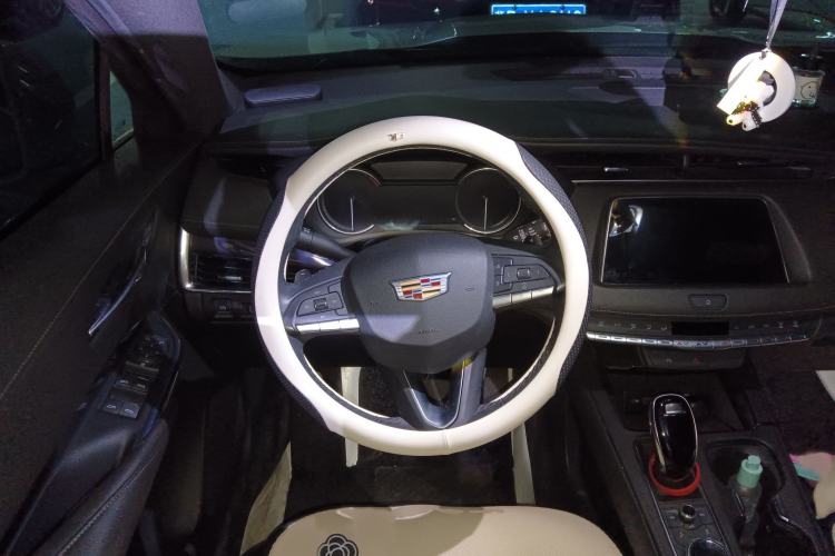 Used Cadillac XT4 2021 28T Two-Wheel Drive Tech Edition