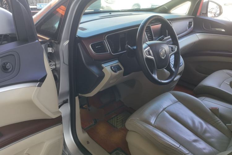 Used Buick GL8 2017 25S Luxury Version China V Standard Driver Seat