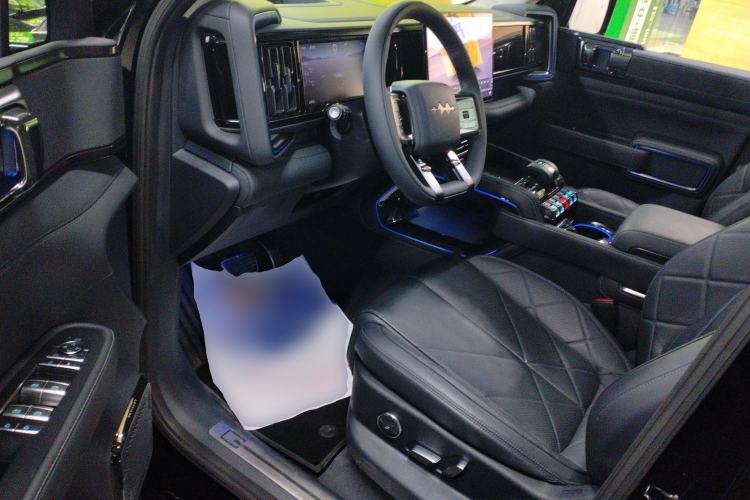 Used Formula Leopard 5 2023 Navigator Edition