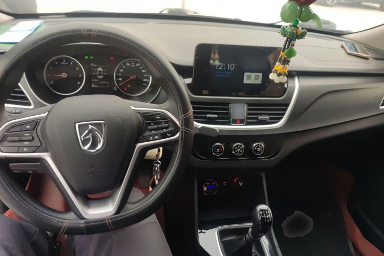 Used Baojun 730 2021 1.5L Manual Fashion Version 7 Seats
