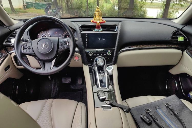 Used Acura CDX 2016 1.5T Four-Wheel Drive Deluxe Edition
