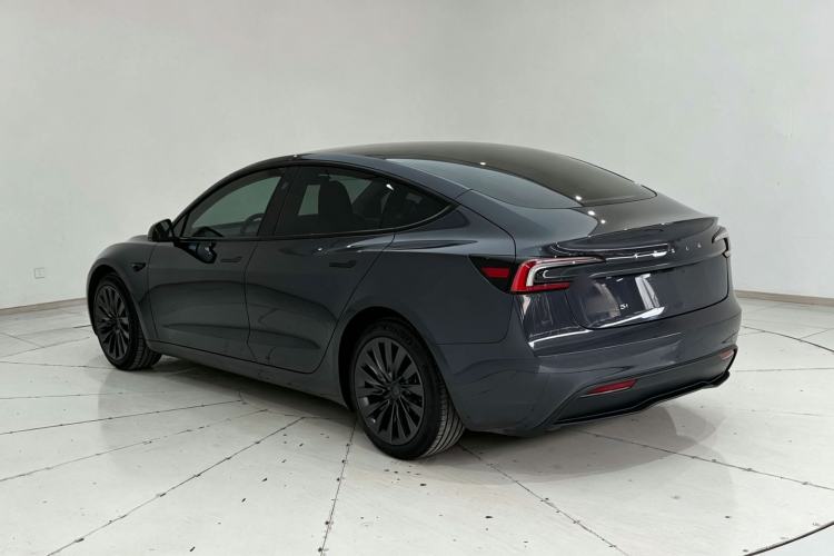 Used Tesla Model 3 2023 Long-Range All-Wheel-Drive Version Exterior 4