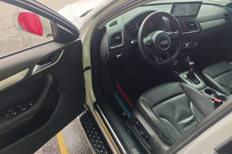 Used Audi Q3 2015 35 TFSI Comfort Model