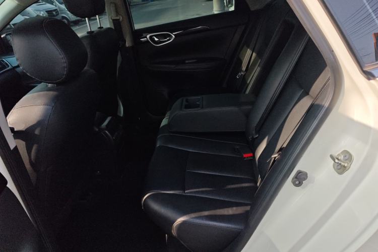 Used Nissan Sylphy 2022 Revised Version Classic 1.6XL CVT Luxury Edition Left Rear Seat