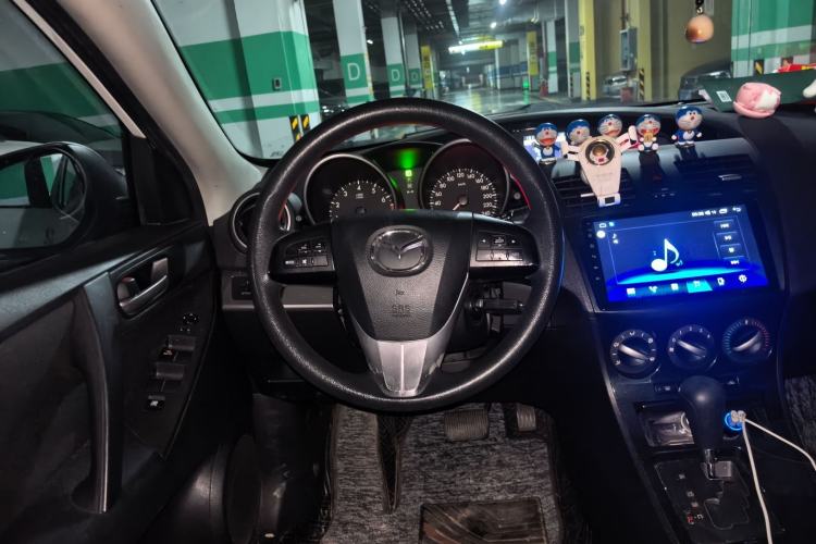 Used Mazda 3 2015 Sedan 1.6L Automatic Elite Model
