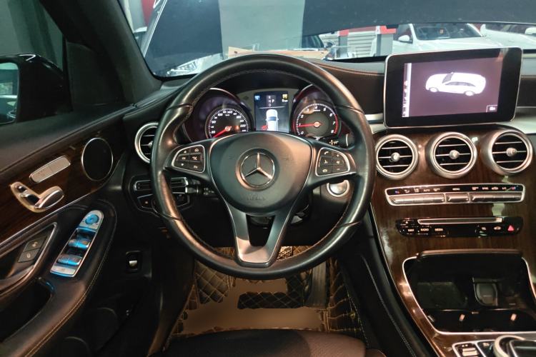 Used Mercedes-Benz GLC 2019 GLC 260 L 4MATIC Luxury Model