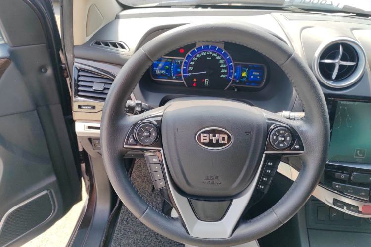 Used BYD S7 2016 2.0T Automatic Prestige Plus
