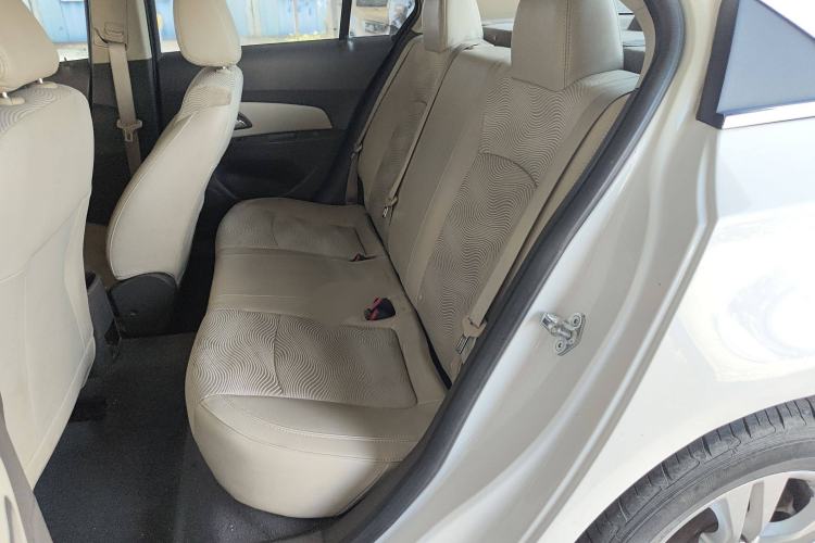 Used Chevrolet Cruze 2015 1.5L Classic SE MT