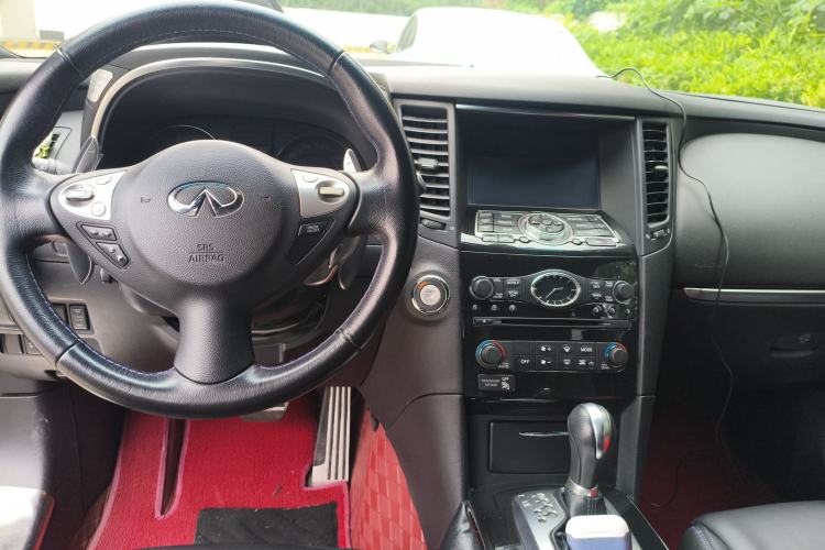 Used Infiniti QX70 2015 3.7L Shadow Edition