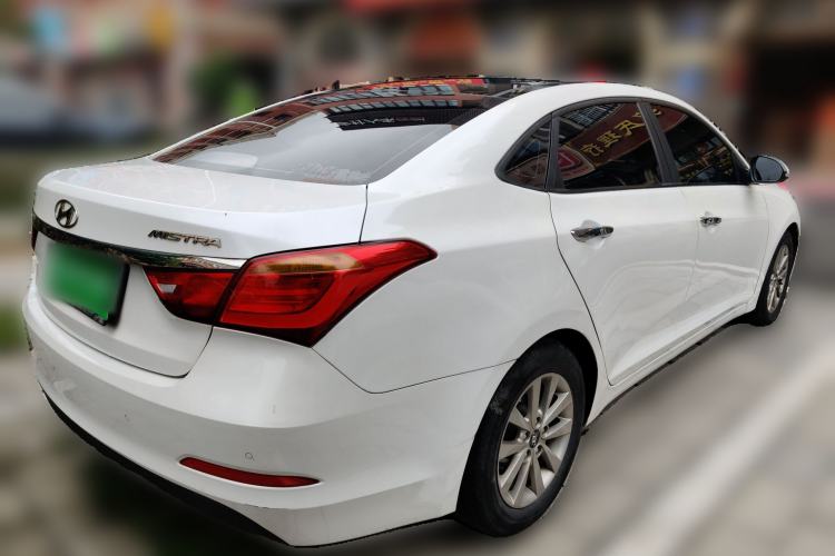 Used Hyundai Mistra 2014 1.8L Automatic Smart GLS Rear Right 45 Deg