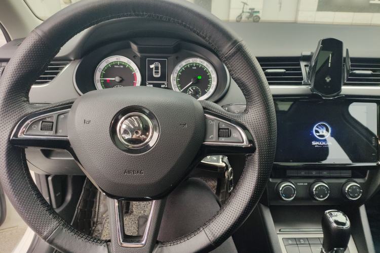 Used Skoda Octavia 2019 TSI230 DSG SmartDrive Luxury Edition China VI