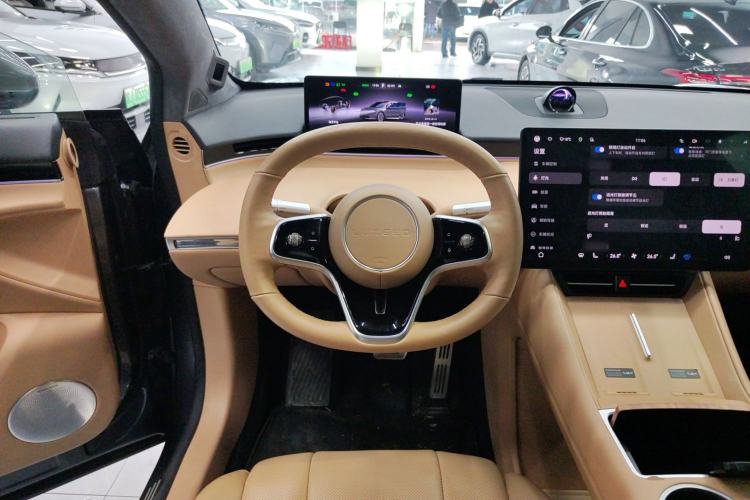 Used Hima Luxeed R7 2024 All-Electric 802 km Max