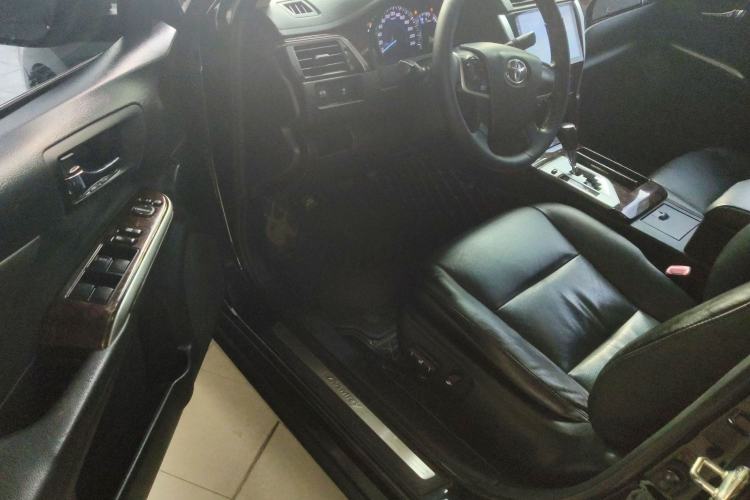 Used Toyota Camry 2015 2.0G Premier Edition Driver Seat