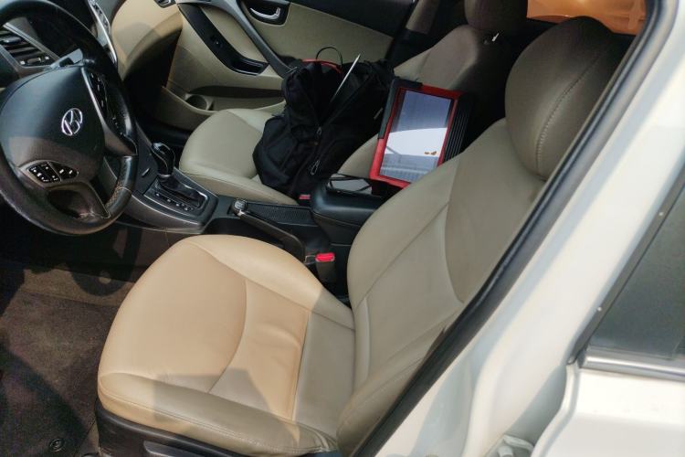 Used Hyundai Elantra (5th Generation / Langdong) 2015 1.6L Automatic Luxury Model Left Front Seat