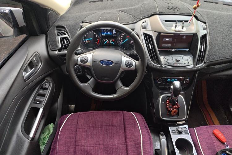 Used Ford Kuga 2015 2.0L GTDi Four-Wheel-Drive Sport Model
