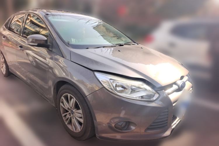 Used Ford Focus 2012 Sedan 1.6L Manual Comfort Model

