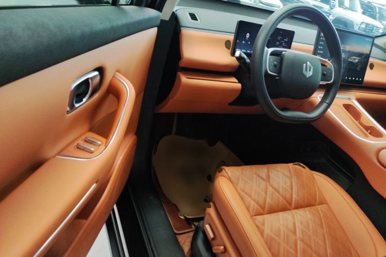 Used Leapmotor C16 2026 Extended-Range 280 LiDAR Zhizun Edition 5 Seats Driver Seat