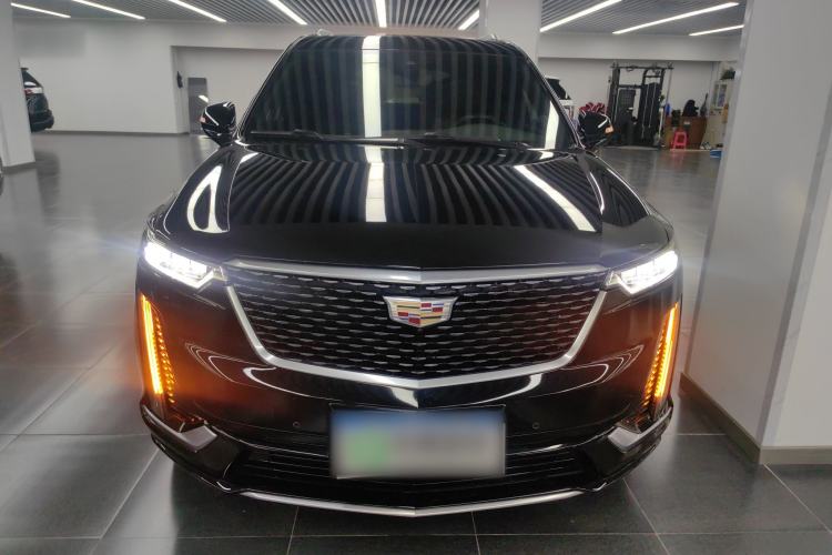 Used Cadillac XT6 2022 2.0T Six-Seater Four-Wheel Drive Luxury Version
