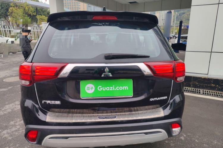 Used Mitsubishi Outlander 2019 2.0L Two-Wheel Drive Comfort Edition 5 Seats China VI Standard
