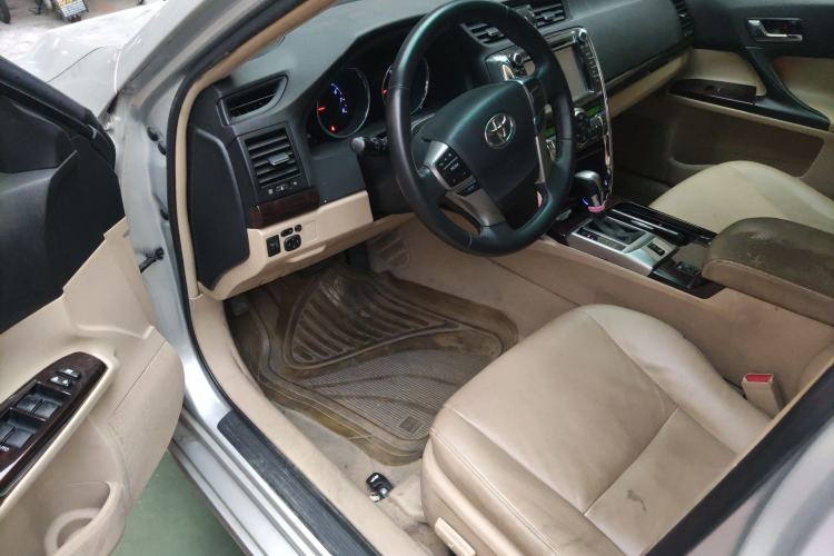 Used Toyota Reiz 2012 2.5V Fengdu Elite Stylish Edition Driver Seat