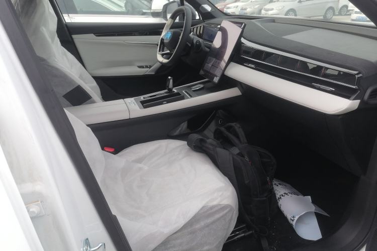 Used Geely Auto FX11 2024 2.0TD DCT Intelligent Driving Version