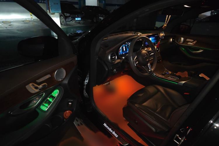 Used Mercedes-Benz GLC 2020 Facelift GLC 300 L 4MATIC Dynamic Edition Interior 3