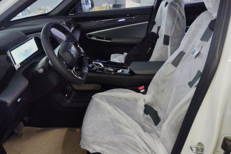 Used Geely Auto Emgrand X7 Sport 2024 1.5TD Smart Connect+ Left Front Seat