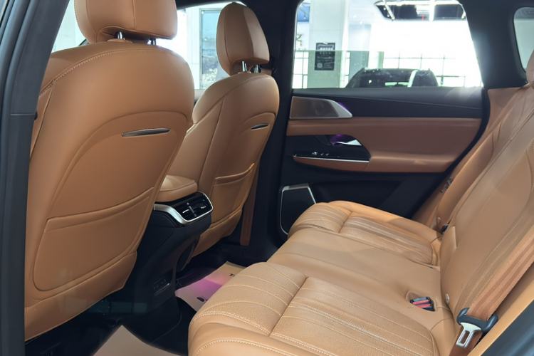 Used XPeng G9 2025 625 Long-Range Max Interior 3