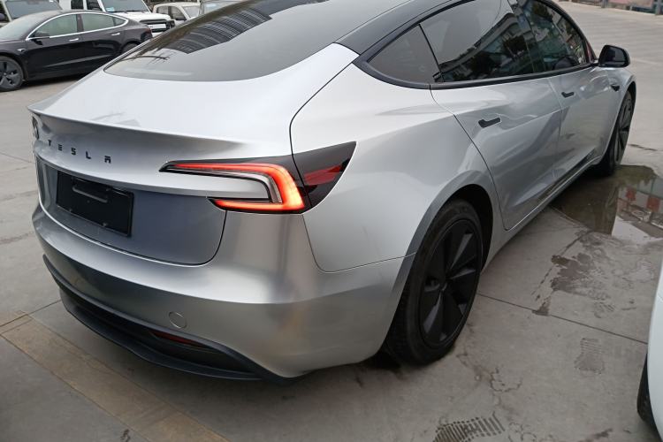Used Tesla Model 3 2023 Rear-Wheel-Drive Version