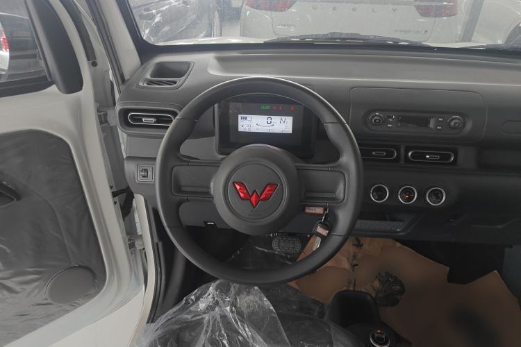 Used Wuling Zhiguang New Energy 2025 Standard Model
