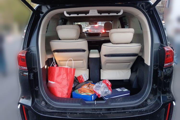 Used GAC Trumpchi M8 2021 Master Series 390T Four-Seat Glory Edition Trunk