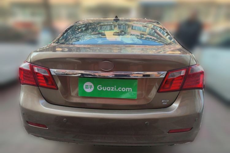 Used BYD G6 2013 2.0L Manual Luxury Version
