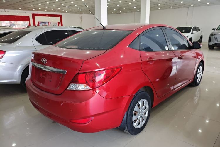 Used Hyundai Verna (older generation) 2010 Sedan 1.4L Manual Comfort GS
