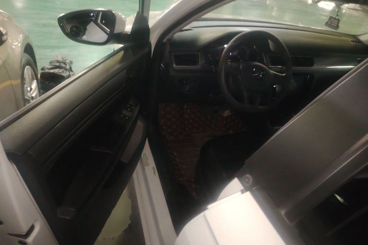 Used Volkswagen Bora 2016 1.6L Automatic Fashion Model
