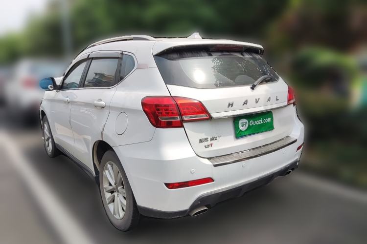 Used Haval H2 2016 Red-Label 1.5T Manual Two-Wheel Drive Luxury Model
