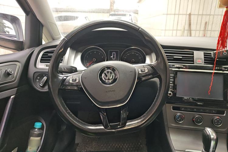 Used Volkswagen Golf 2016 230TSI Automatic Luxury Version