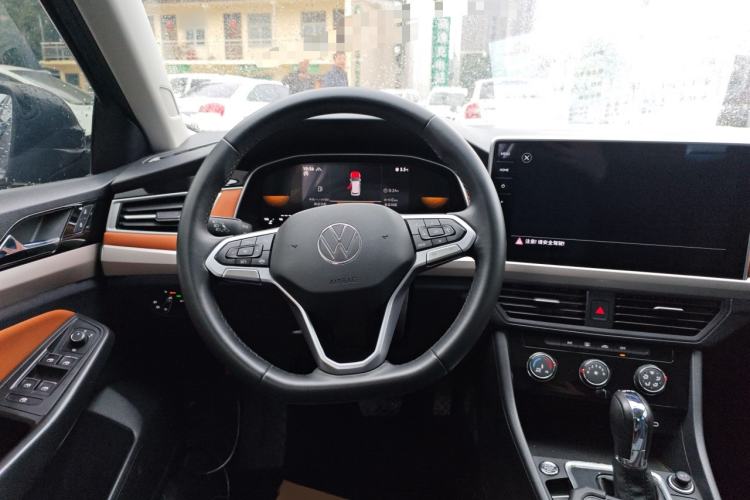 Used Volkswagen Bora 2023 280TSI DSG Comfort Edition
