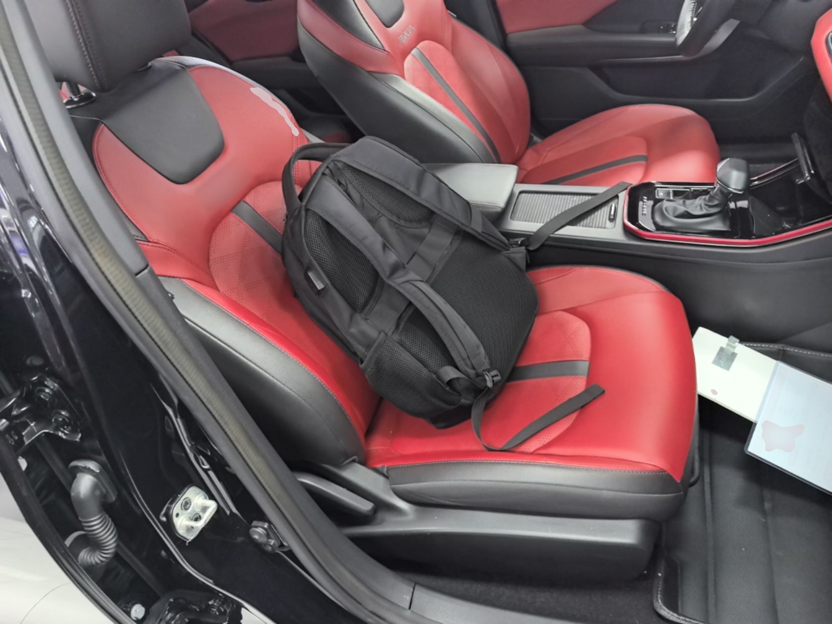 Dongfeng Aeolus Yixuan 2021 230T Automatic Zuiying Knight Edition — снимка 19