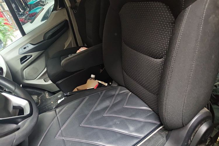 Used SAIC MAXUS Xintu V90 2020 2.0T Manual - Yunjie Version Front-Wheel Drive Rear Single Tire Long Wheelbase High-Roof 7-Seater