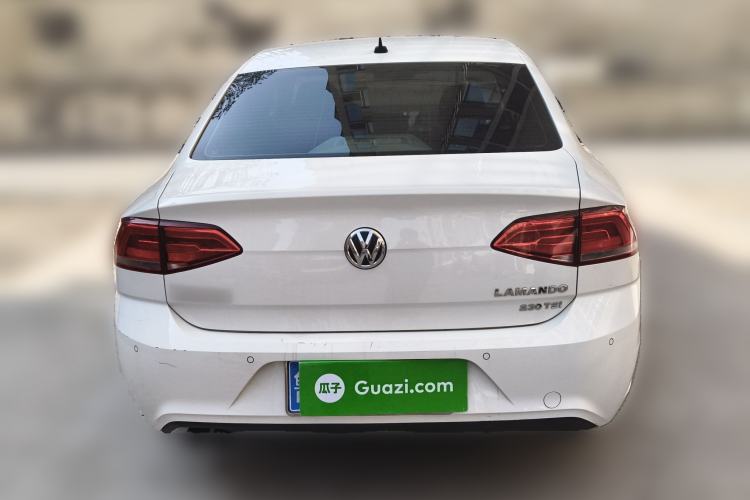 Used Volkswagen Lamando 2017 230TSI Manual Trend Edition
