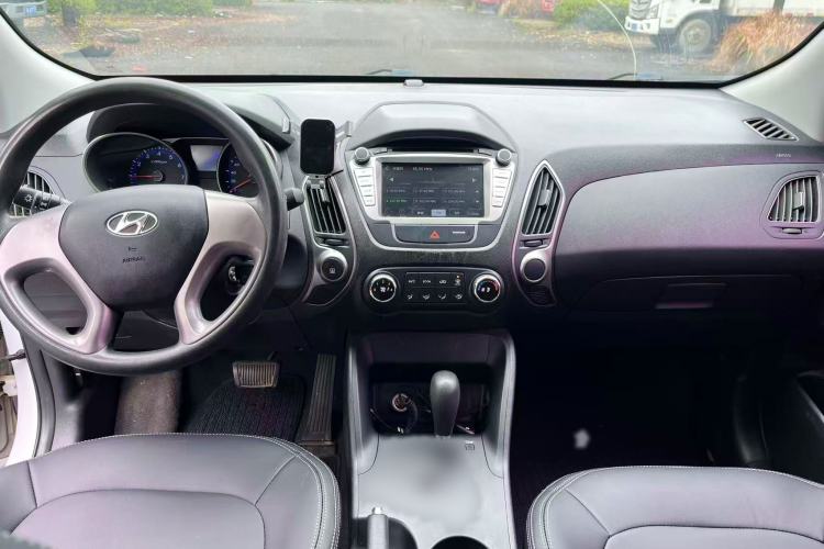 Used Hyundai ix35 2015 2.0L Automatic 2WD Comfort Edition China IV Standard
