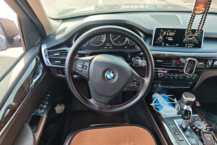 Used BMW X5 2014 xDrive35i Elegant Edition Steering Wheel