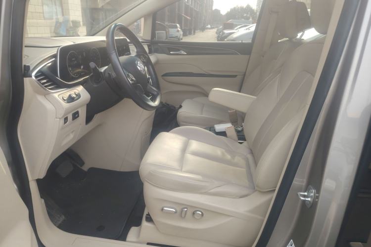 Used Buick GL8 2022 ES Landtrek 653T Luxury Edition
