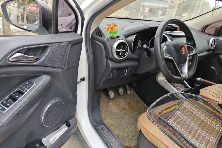 Used BYD Yuan 2017 1.5L Manual Cool Connect Model