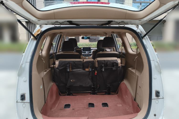 Used Baojun 730 2017 1.5T Manual Fashion Version 7 Seats China V Emission Standard