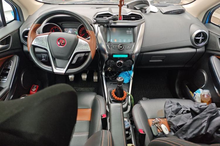 Used BYD Yuan 2016 1.5L Manual Luxury Model Center Console