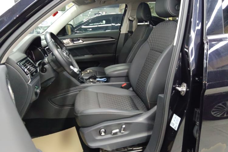 Used Volkswagen Teramont X 2020 Facelifted 330TSI Two-Wheel-Drive Luxury Edition
